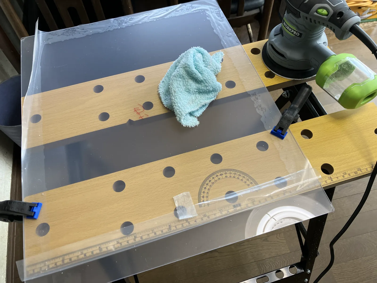 アルミフレームでBambu Lab A1 Miniのエンクロージャーを作って